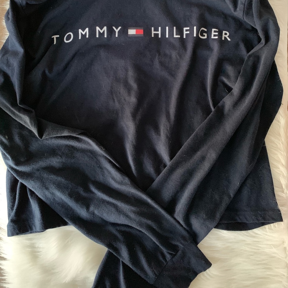 Tommy Hilfiger long sleeve crop